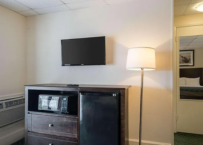 Quality Ocean Beachfront 4*