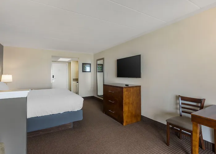 Inn Quality Ocean Beachfront