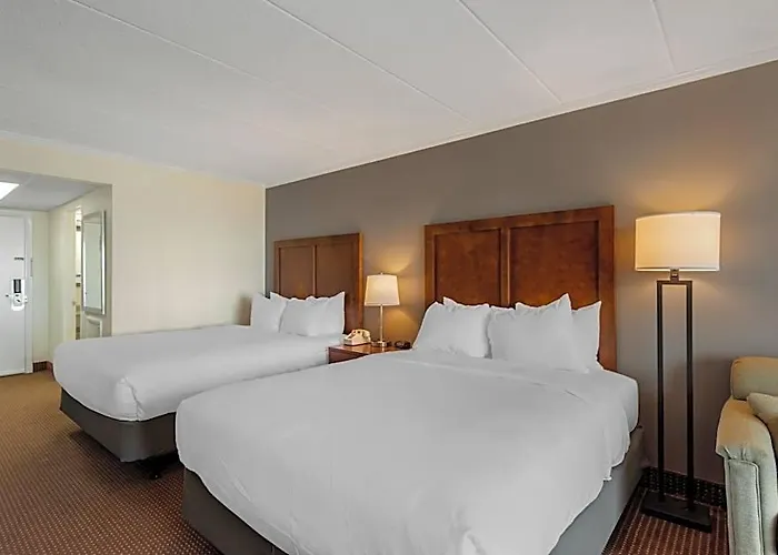 Quality Ocean Beachfront 4*