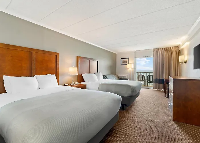 Quality Ocean Beachfront 4*