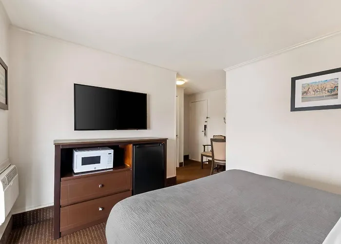 Quality Ocean Beachfront Inn